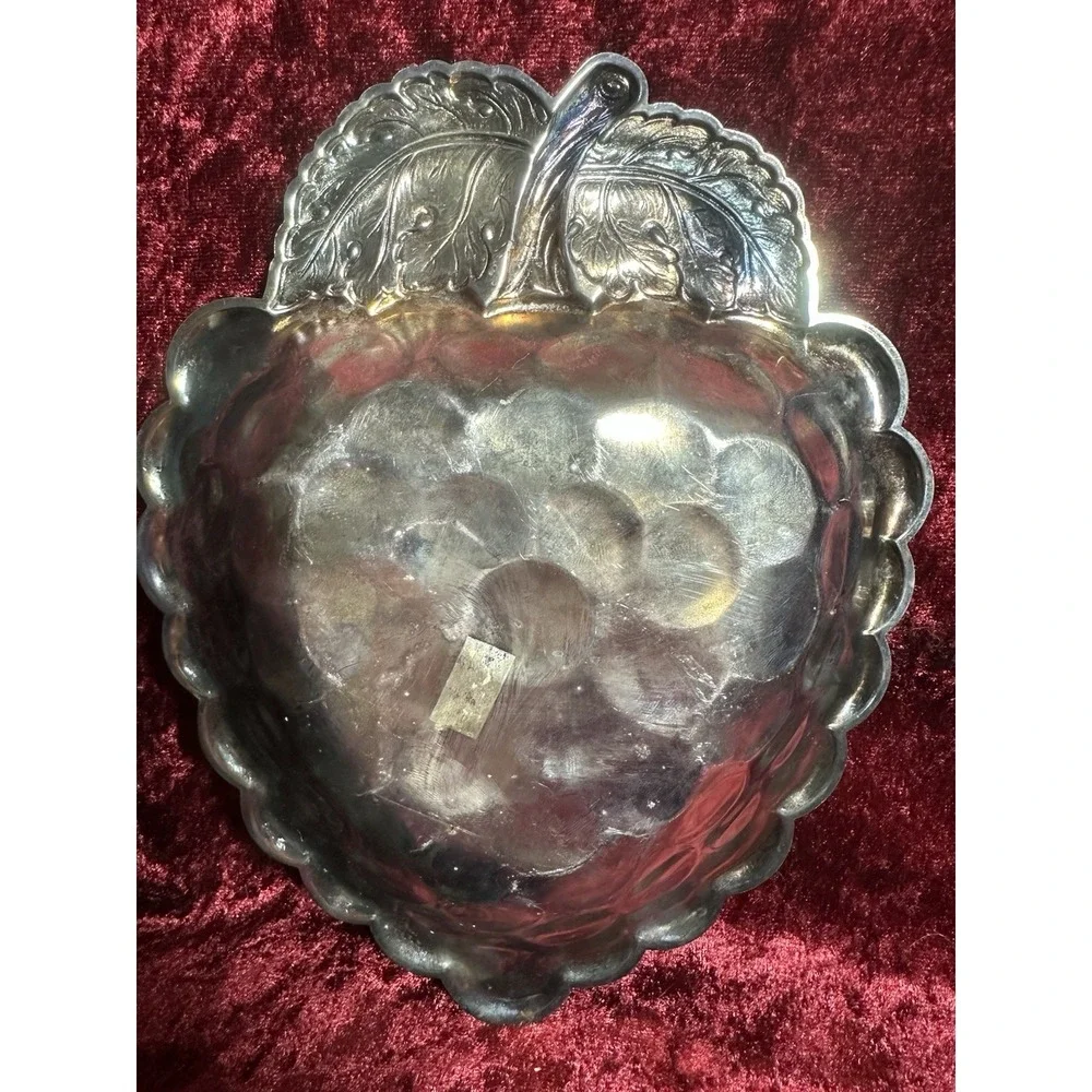 Vintage Silver Plated Grape Cluster Nut Dish Scalloped Candy Bowl Leaf Detail